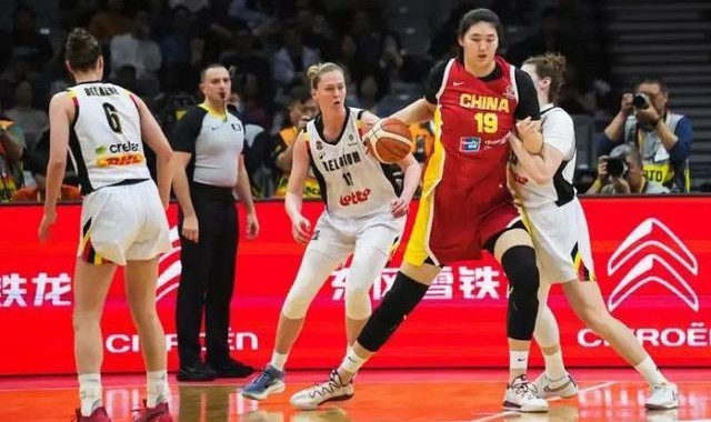 开云体育下载-女篮世预赛｜张子宇内线独木难支，中国女篮惨败比利时队