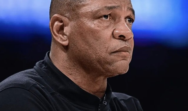 Shams：里弗斯明年薪水仍由雄鹿支付，双方讨论转任顾问角色